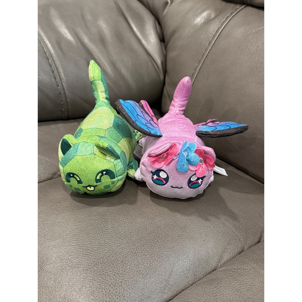 Aphmau Plush Cat Butterfly Wings Pink Green Sparkle Toy Set